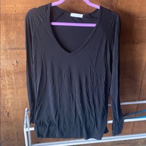 Joah brown black long t-shirt.